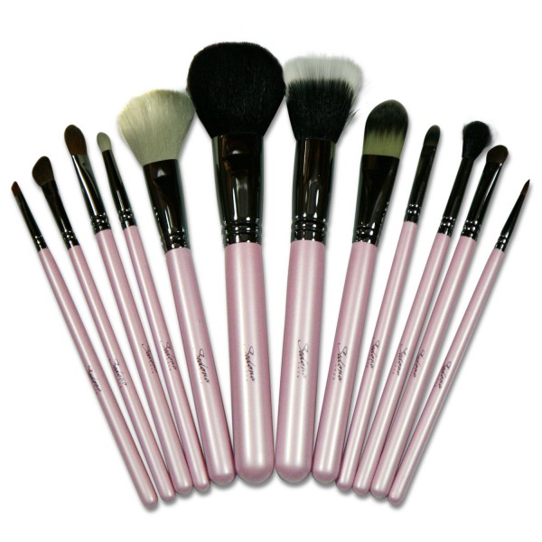 Different Eye Brush’s For Eye Makeup